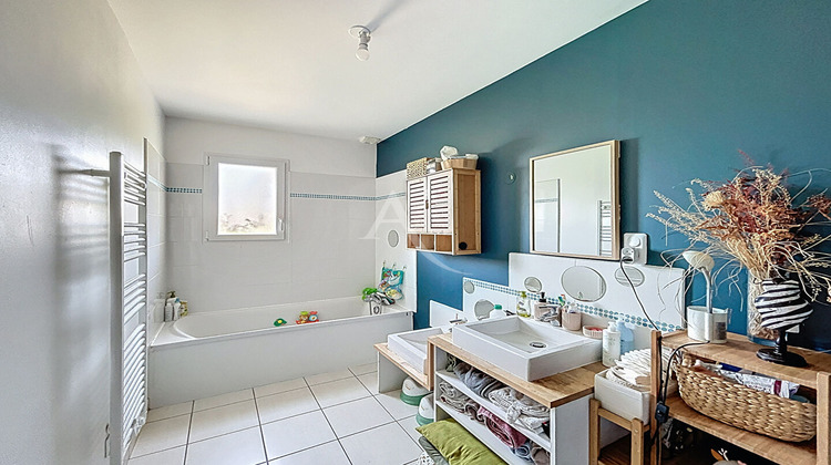 Ma-Cabane - Vente Maison BRISSAC-QUINCE, 109 m²