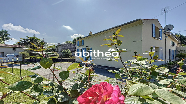 Ma-Cabane - Vente Maison Brives-sur-Charente, 182 m²