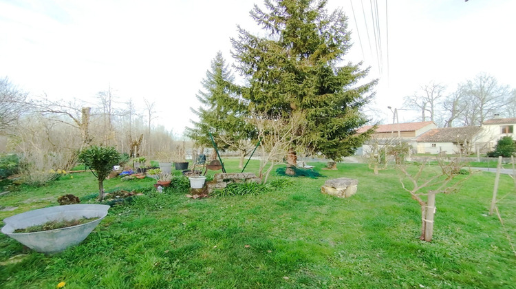 Ma-Cabane - Vente Maison BRIVES-SUR-CHARENTE, 181 m²