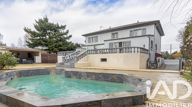 Ma-Cabane - Vente Maison Bron, 400 m²