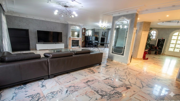 Ma-Cabane - Vente Maison BRON, 211 m²