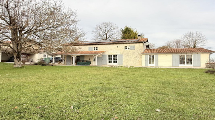 Ma-Cabane - Vente Maison BROSSAC, 238 m²