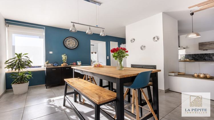 Ma-Cabane - Vente Maison Bruille-Saint-Amand, 195 m²