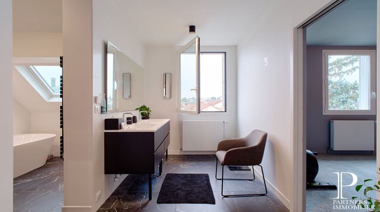 Ma-Cabane - Vente Maison BRY-SUR-MARNE, 305 m²