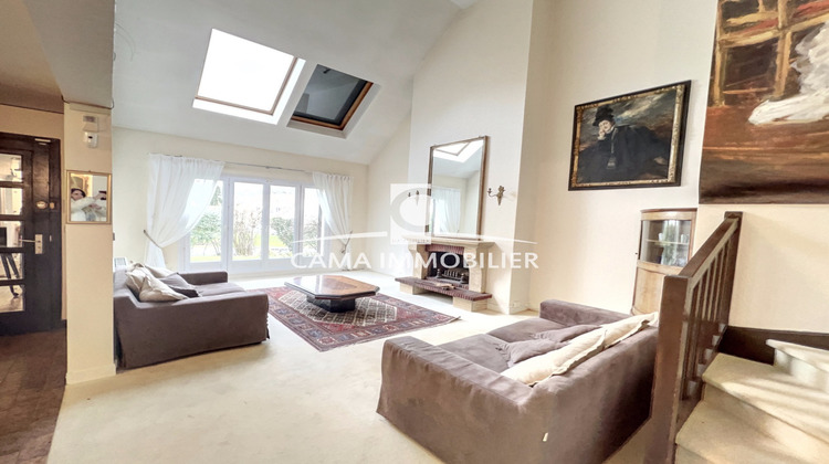 Ma-Cabane - Vente Maison Buc, 196 m²