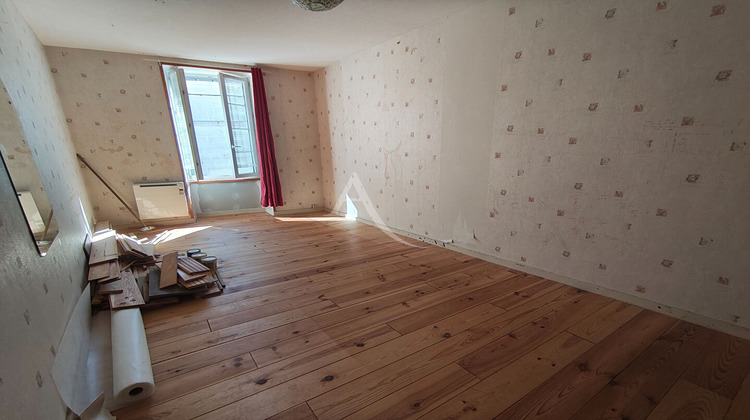 Ma-Cabane - Vente Maison BURIE, 110 m²
