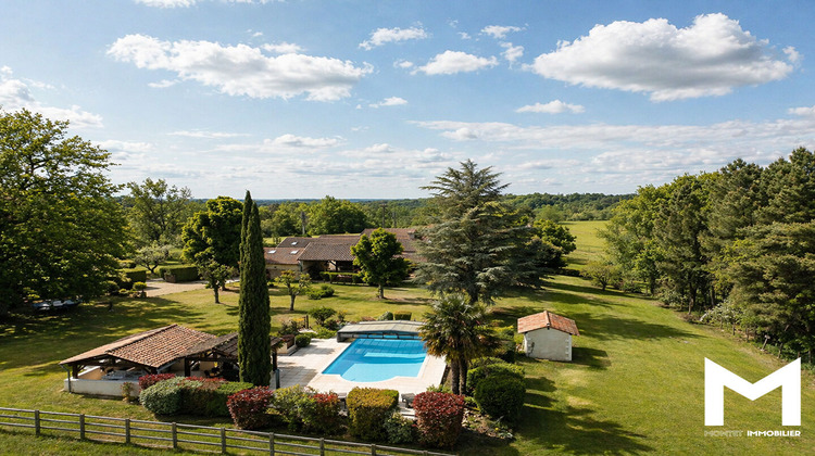 Ma-Cabane - Vente Maison BUSSAC, 245 m²
