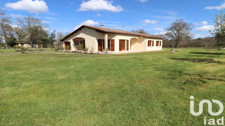 Ma-Cabane - Vente Maison Bussac-Forêt, 142 m²