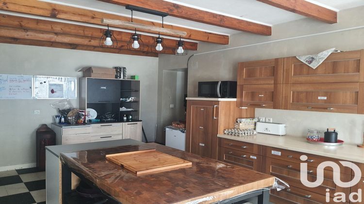 Ma-Cabane - Vente Maison Bussac-Forêt, 212 m²