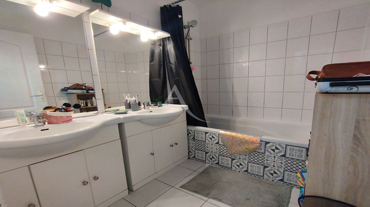 Ma-Cabane - Vente Maison BUSSAC-SUR-CHARENTE, 174 m²