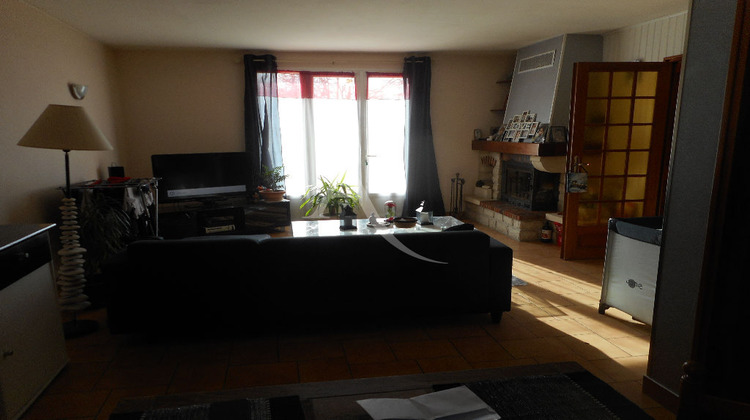 Ma-Cabane - Vente Maison BUSSAC-SUR-CHARENTE, 93 m²