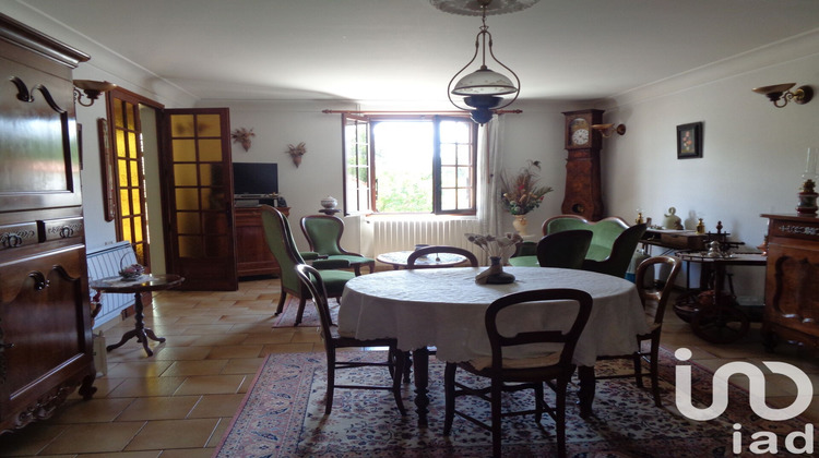 Ma-Cabane - Vente Maison Bussac-sur-Charente, 200 m²