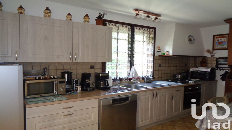 Ma-Cabane - Vente Maison Bussac-sur-Charente, 200 m²