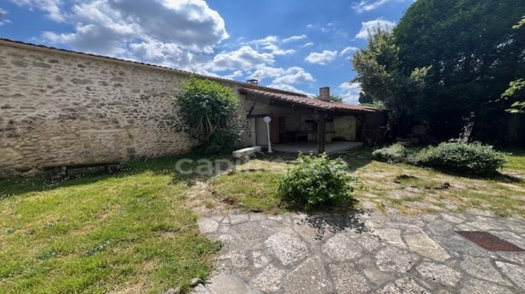 Ma-Cabane - Vente Maison BUSSAC SUR CHARENTE, 260 m²