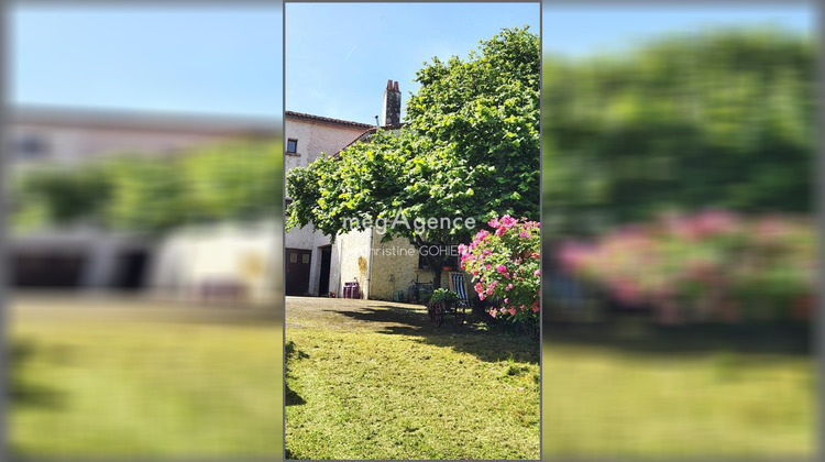 Ma-Cabane - Vente Maison BUSSAC SUR CHARENTE, 202 m²