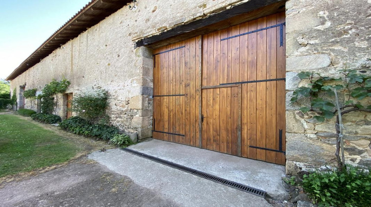 Ma-Cabane - Vente Maison BUSSEROLLES, 271 m²