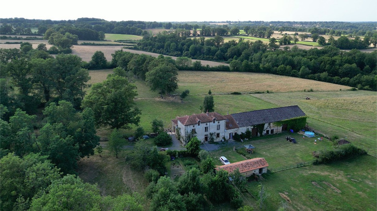 Ma-Cabane - Vente Maison BUSSIERE POITEVINE, 534 m²