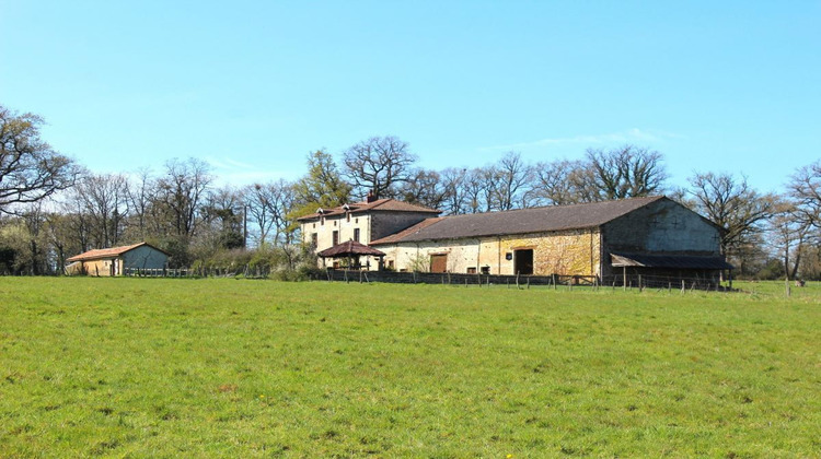 Ma-Cabane - Vente Maison BUSSIERE POITEVINE, 534 m²