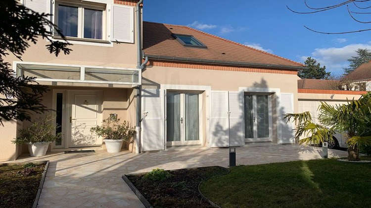 Ma-Cabane - Vente Maison BUSSY SAINT GEORGES, 202 m²