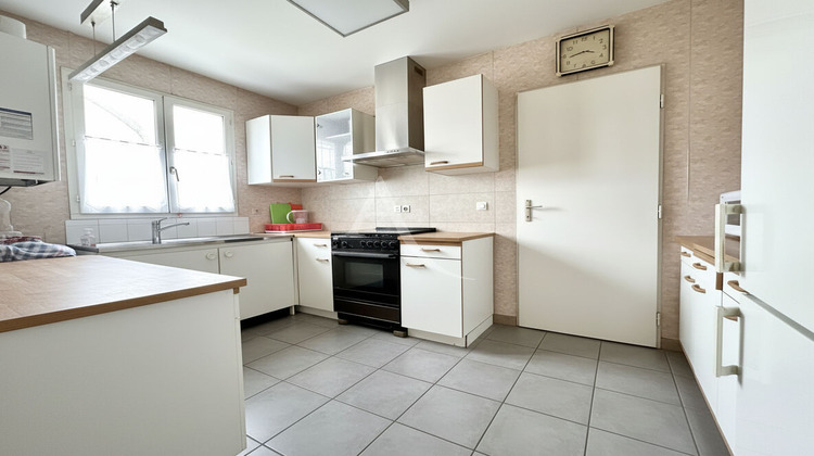 Ma-Cabane - Vente Maison BUSSY-SAINT-GEORGES, 84 m²