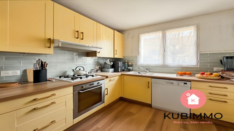 Ma-Cabane - Vente Maison Bussy-Saint-Georges, 130 m²