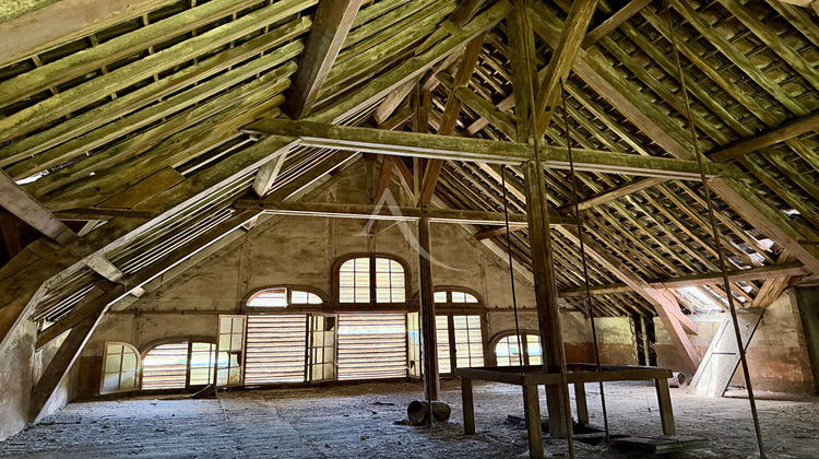 Ma-Cabane - Vente Maison BUSSY-SAINT-GEORGES, 1010 m²