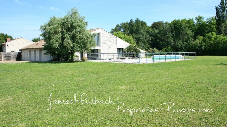 Ma-Cabane - Vente Maison CABARIOT, 330 m²