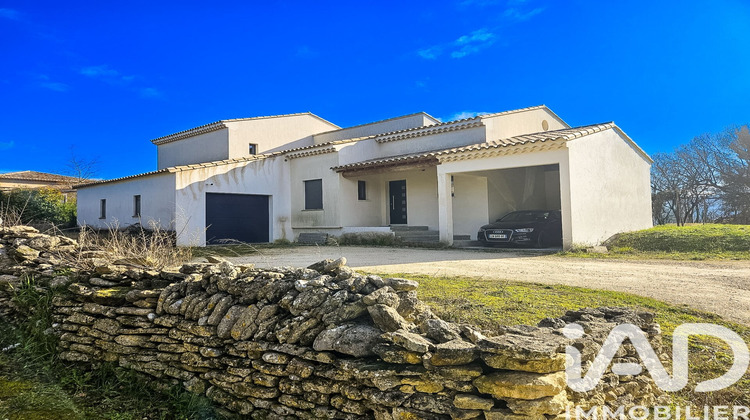 Ma-Cabane - Vente Maison Cabrières-d'Avignon, 199 m²