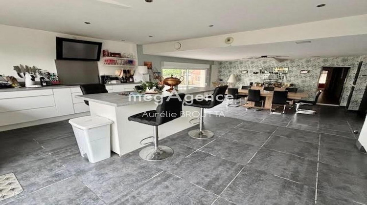 Ma-Cabane - Vente Maison CAFFIERS, 247 m²