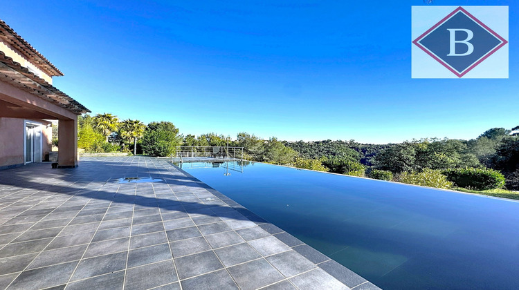 Ma-Cabane - Vente Maison Cagnes-sur-Mer, 250 m²