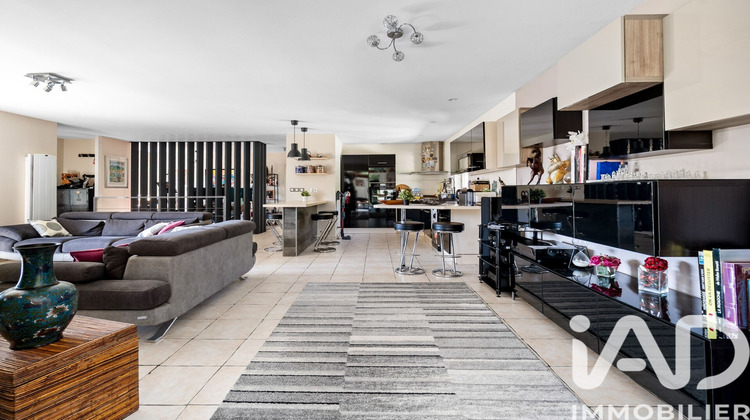 Ma-Cabane - Vente Maison Cailloux-sur-Fontaines, 211 m²