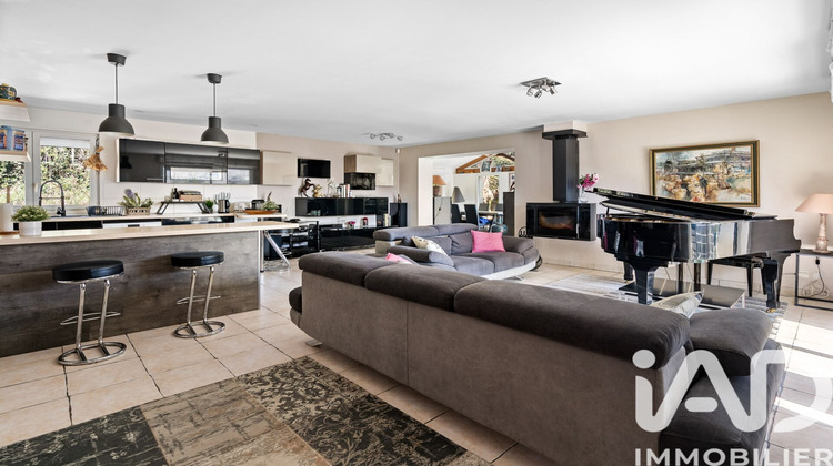 Ma-Cabane - Vente Maison Cailloux-sur-Fontaines, 211 m²