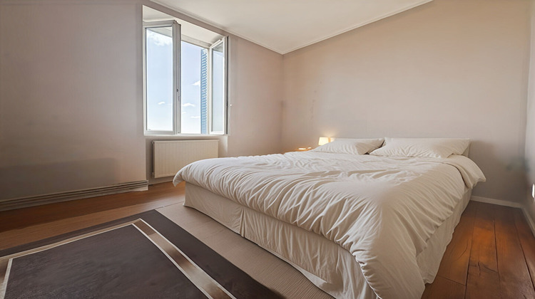 Ma-Cabane - Vente Maison CALUIRE-ET-CUIRE, 202 m²