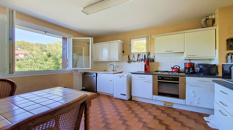 Ma-Cabane - Vente Maison CALUIRE-ET-CUIRE, 207 m²