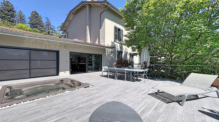 Ma-Cabane - Vente Maison CALUIRE-ET-CUIRE, 307 m²