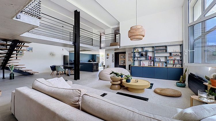 Ma-Cabane - Vente Maison CALUIRE-ET-CUIRE, 219 m²