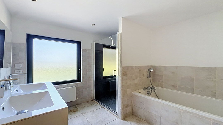 Ma-Cabane - Vente Maison CALUIRE-ET-CUIRE, 205 m²
