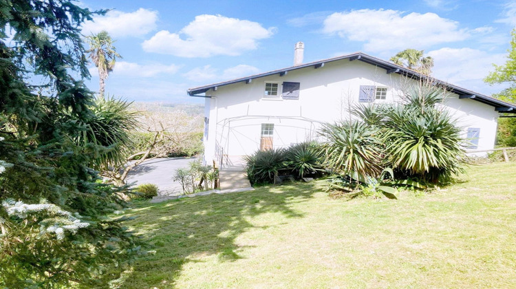 Ma-Cabane - Vente Maison Cambo-les-Bains, 260 m²