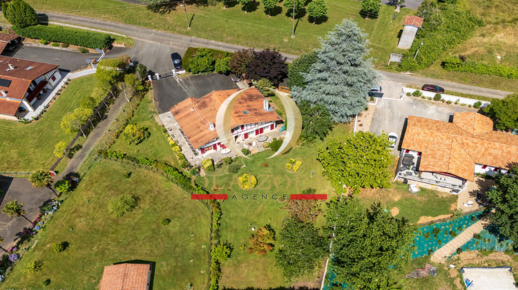 Ma-Cabane - Vente Maison CAMBO-LES-BAINS, 158 m²