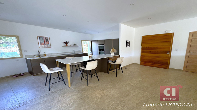 Ma-Cabane - Vente Maison CAMPS-LA-SOURCE, 219 m²