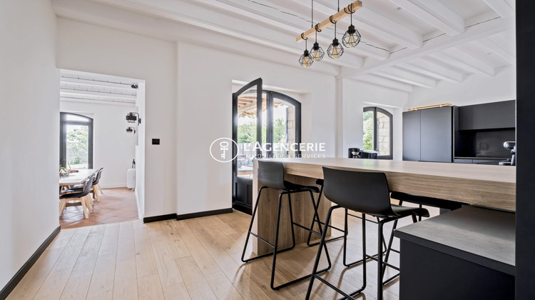 Ma-Cabane - Vente Maison Carbon-Blanc, 265 m²