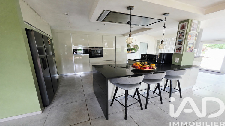 Ma-Cabane - Vente Maison Carbon-Blanc, 220 m²