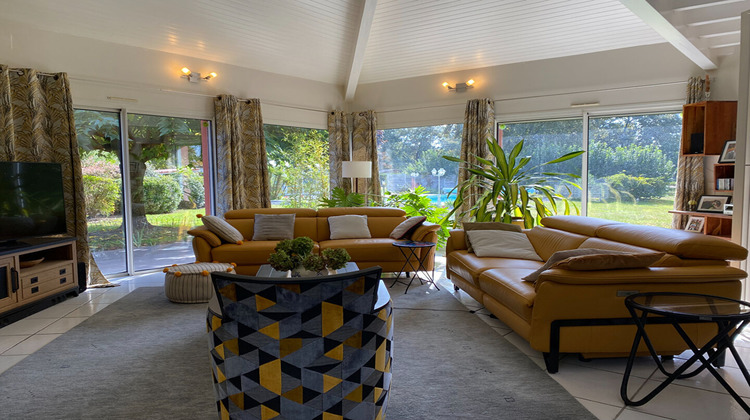 Ma-Cabane - Vente Maison CARCARES-SAINTE-CROIX, 217 m²