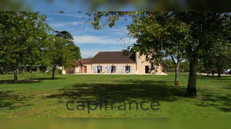 Ma-Cabane - Vente Maison CARENNAC, 273 m²