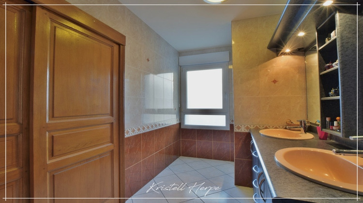 Ma-Cabane - Vente Maison CARHAIX PLOUGUER, 220 m²