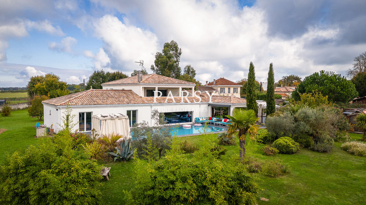 Ma-Cabane - Vente Maison CARIGNAN-DE-BORDEAUX, 250 m²