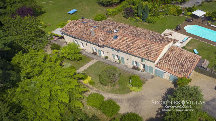 Ma-Cabane - Vente Maison CARIGNAN-DE-BORDEAUX, 262 m²