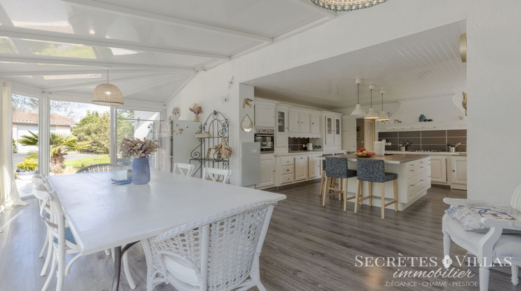 Ma-Cabane - Vente Maison CARIGNAN-DE-BORDEAUX, 220 m²