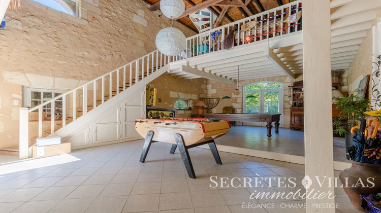 Ma-Cabane - Vente Maison CARIGNAN-DE-BORDEAUX, 309 m²