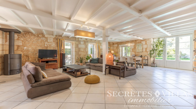 Ma-Cabane - Vente Maison CARIGNAN-DE-BORDEAUX, 309 m²